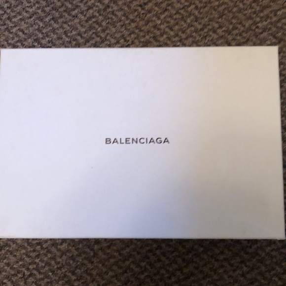 Balenciaga Arena Sneakers Red - Picture 8 of 13